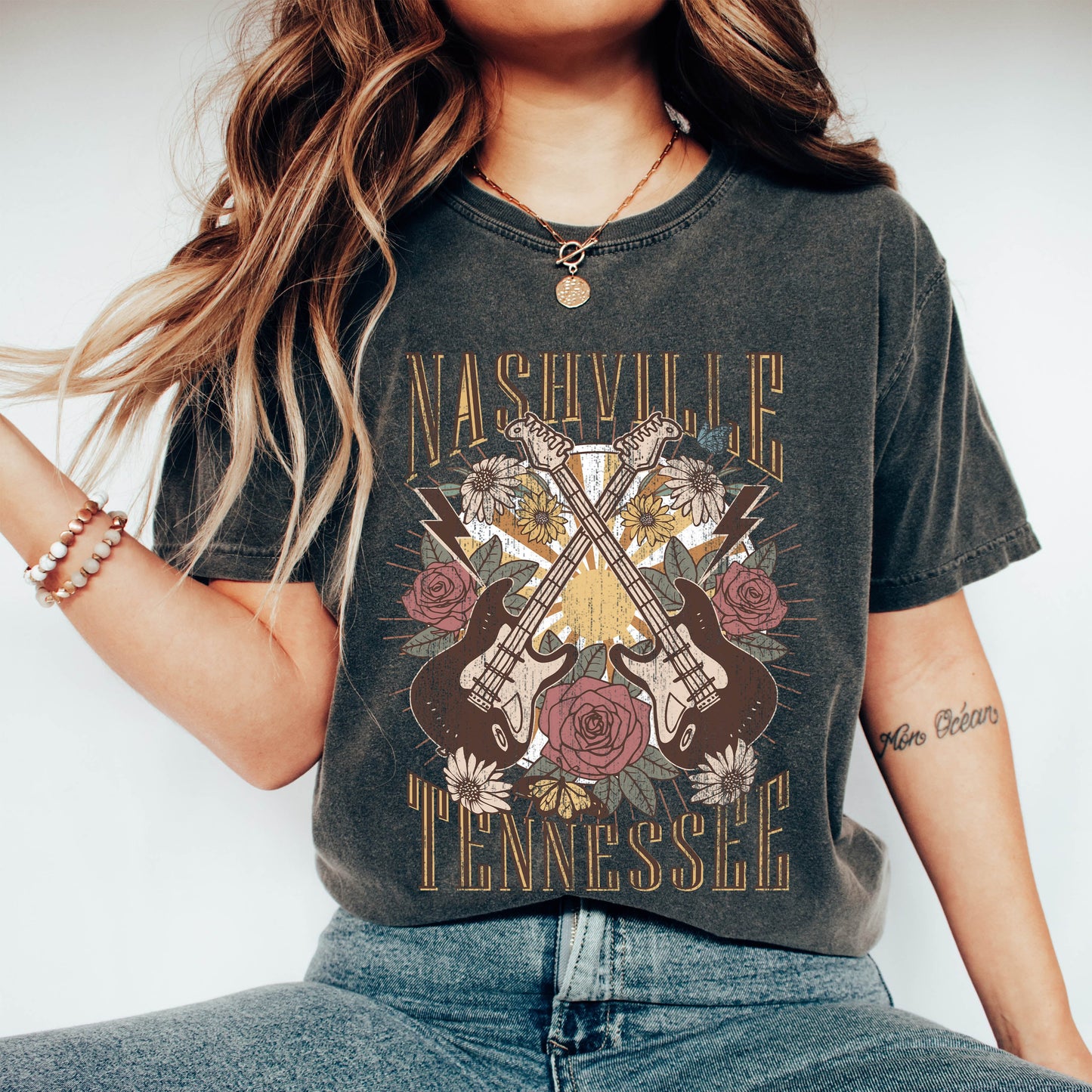 Nashville Tennessee Double Guitar Comfort Colors Tshirt