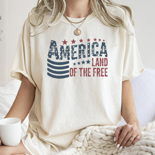 America, Flag, Land Of The Free Patriotic USA Vintage Tshirt Comfort Colors T-Shirt