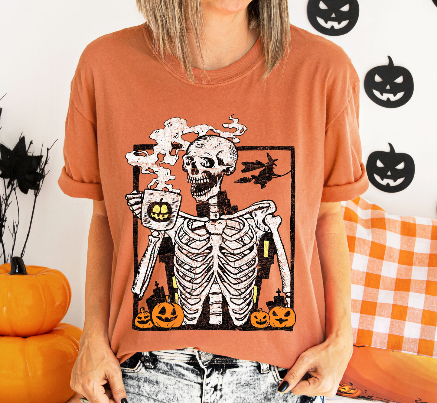 Skeleton Coffee, Mom, Retro, Aesthetic, Vintage, Comfort Colors Tshirt