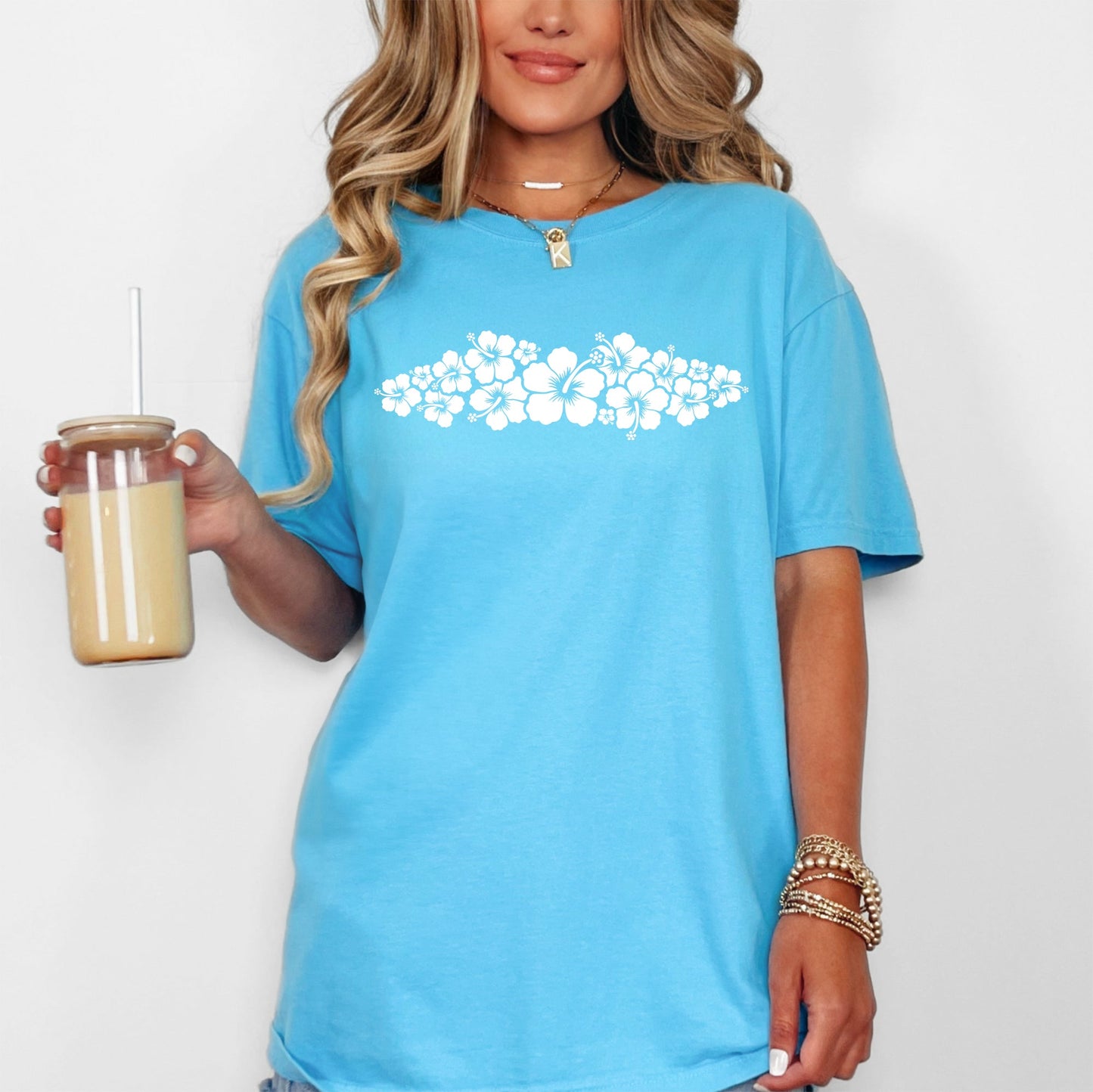 Retro Hibiscus Minimalist, Beach, Summer, Flowers, Comfort Colors T-Shirt