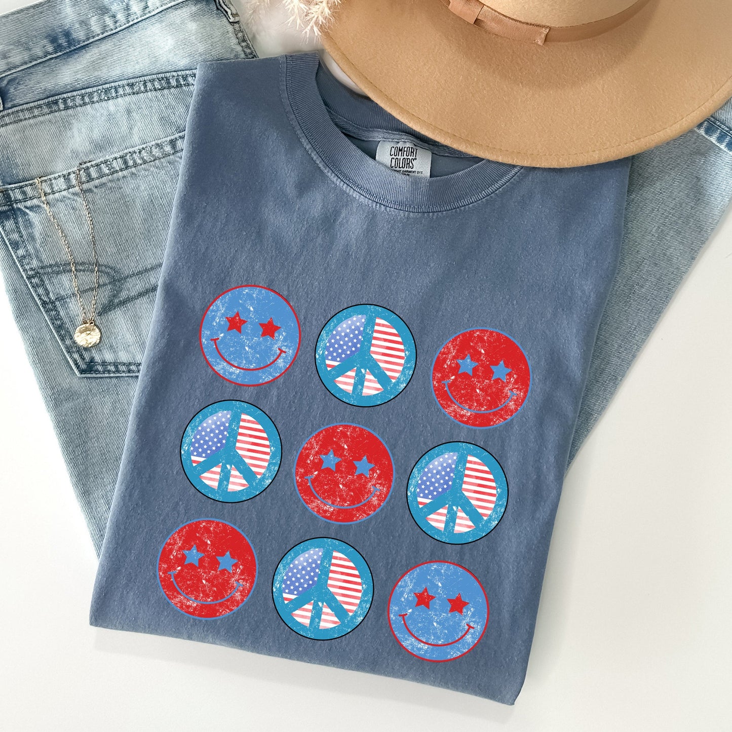 Retro Patriotic Smiley, Flag, America Peace Patriotic Tshirt Comfort Colors T-Shirt