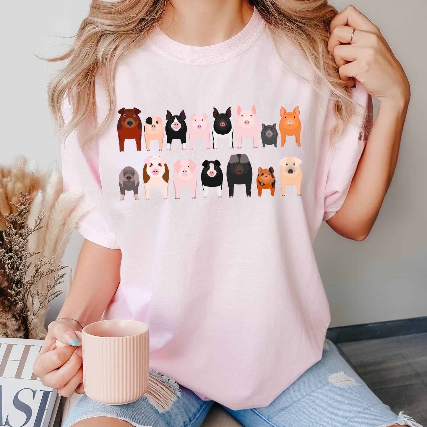 Pig Lovers Comfort Color Tees, Farm Animal Shirts, Illustration, Breeds, Pet Comfort Colors T-Shirt