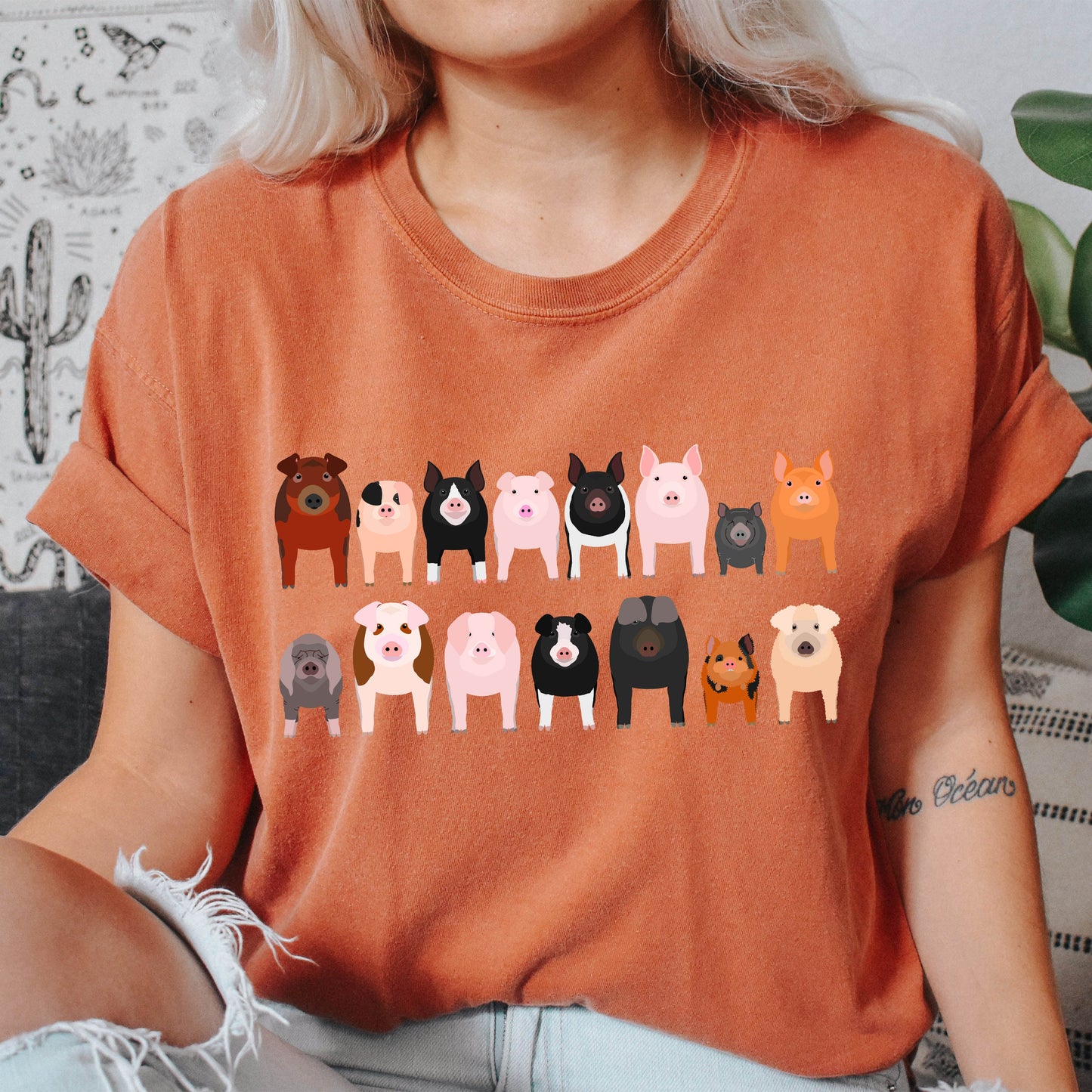 Pig Lovers Comfort Color Tees, Farm Animal Shirts, Illustration, Breeds, Pet Comfort Colors T-Shirt