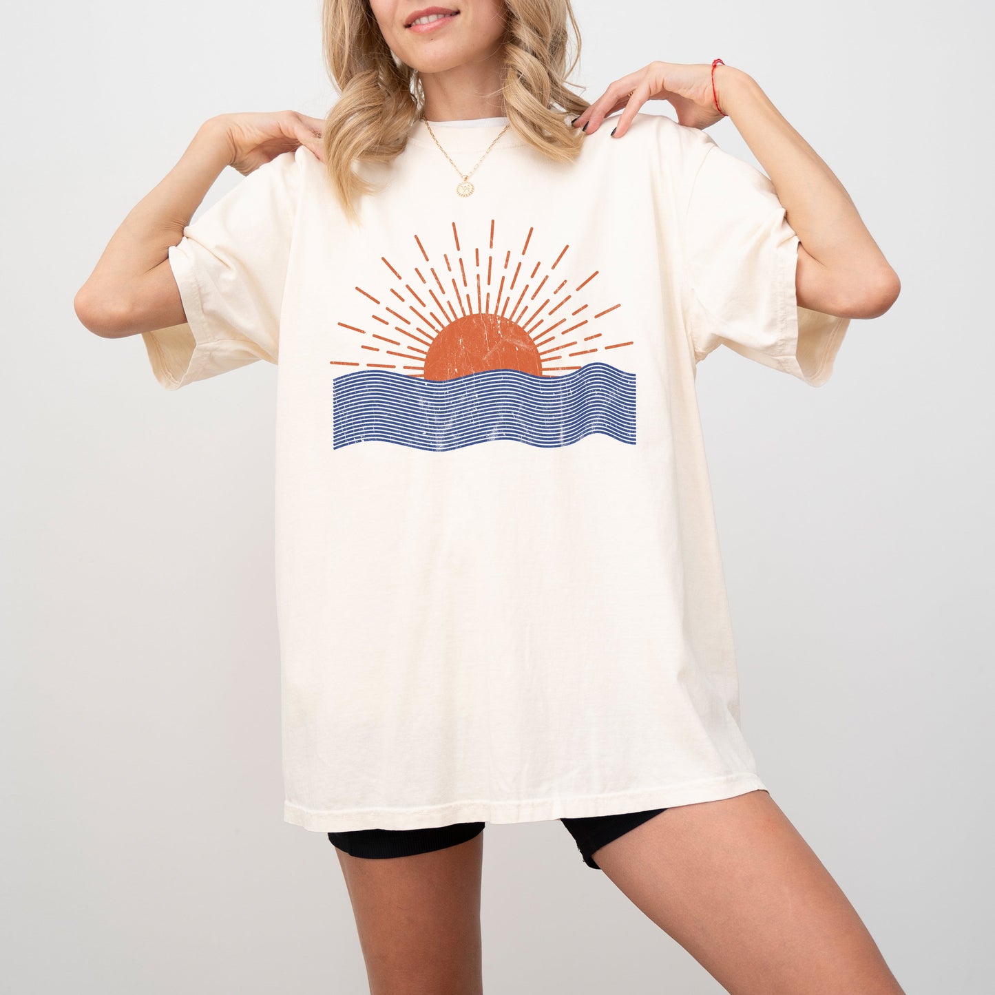 Beach Waves, Sunset, Summer Vibes, Vacation, Mykonos, Hot Girl Summer, Tshirt Comfort Colors T-Shirt