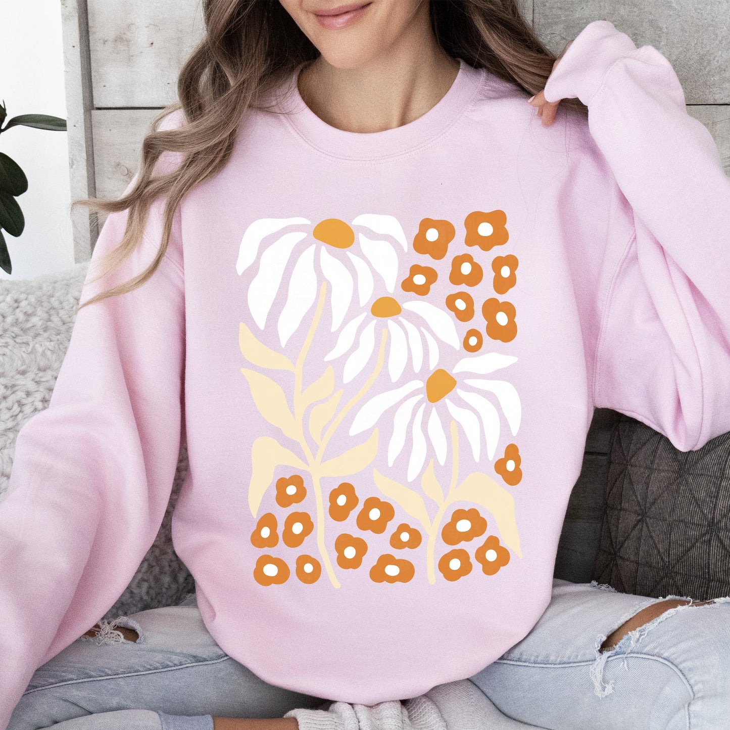 Boho Daisies, Boho Retro Floral Design Sweatshirt