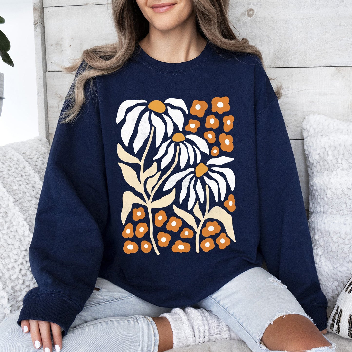 Boho Daisies, Boho Retro Floral Design Sweatshirt