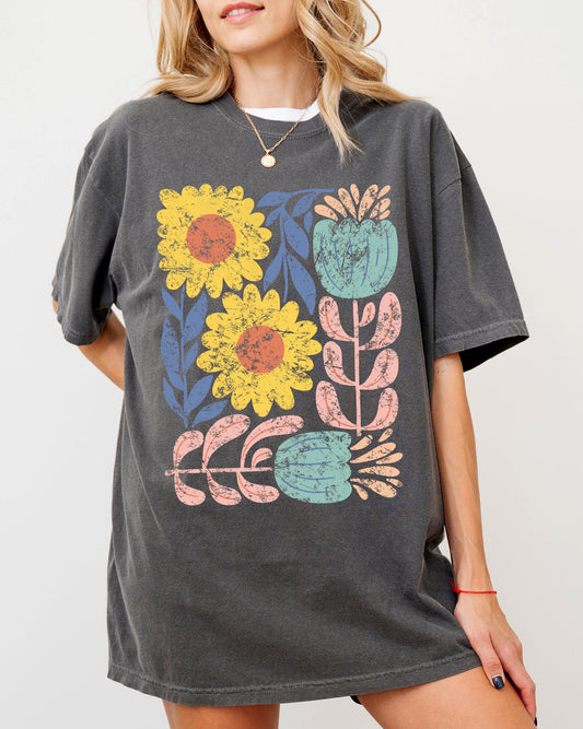 Bold, Gorgeous Abstract Flowers, Boho Floral Design, Summer Vibes, Gardening, Festival, Nature Shirt Comfort Colors T-Shirt