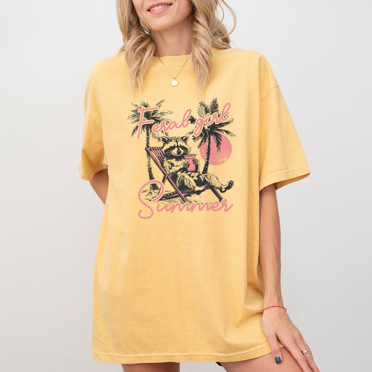 Feral Girl Summer, Funny, Raccoon, Beach, Vacation, Hot Girl Summer, Aesthetic, Meme Shirt Comfort Colors T-Shirt