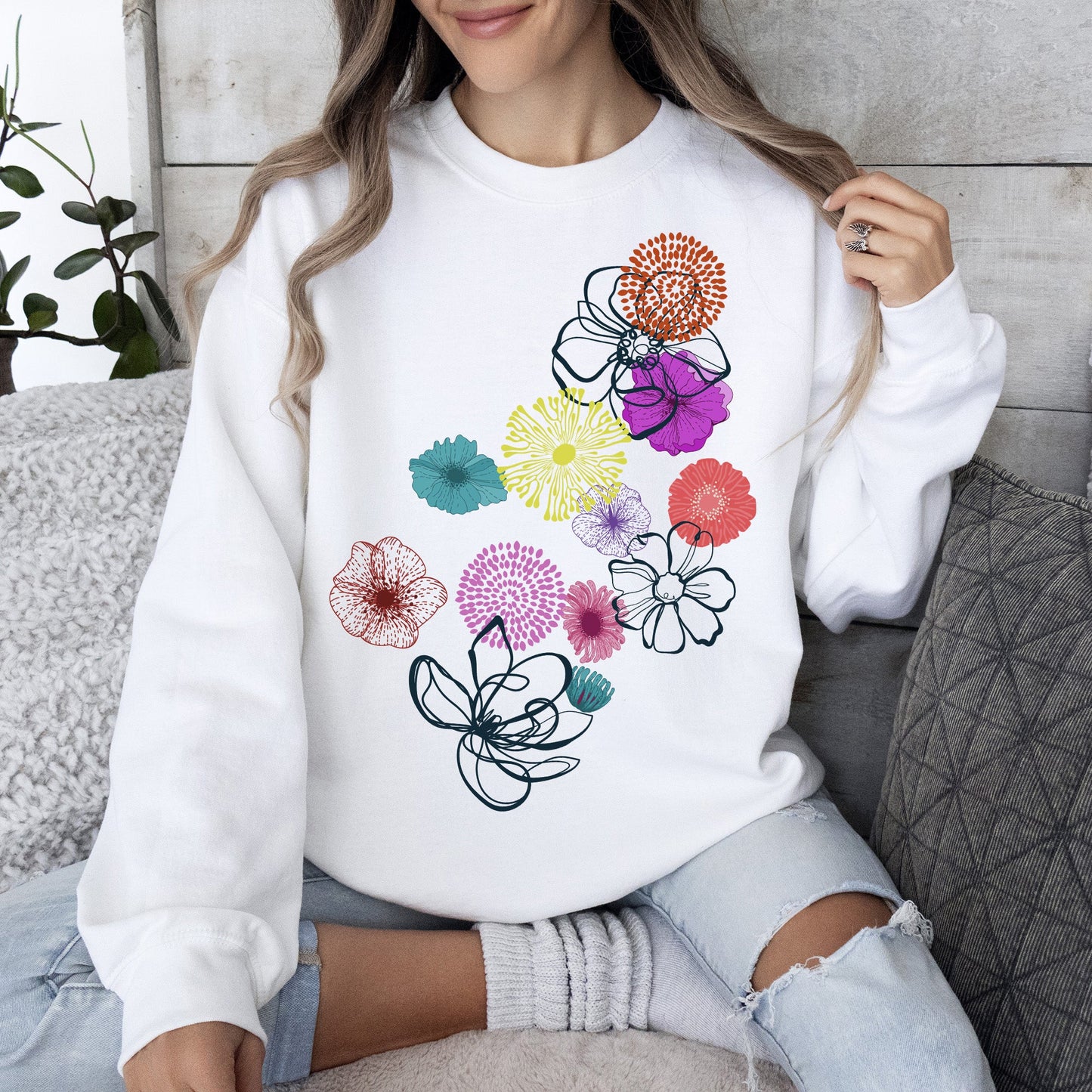 Floral Outlines, Leaves, Flowers, Colorful Sweatshirt