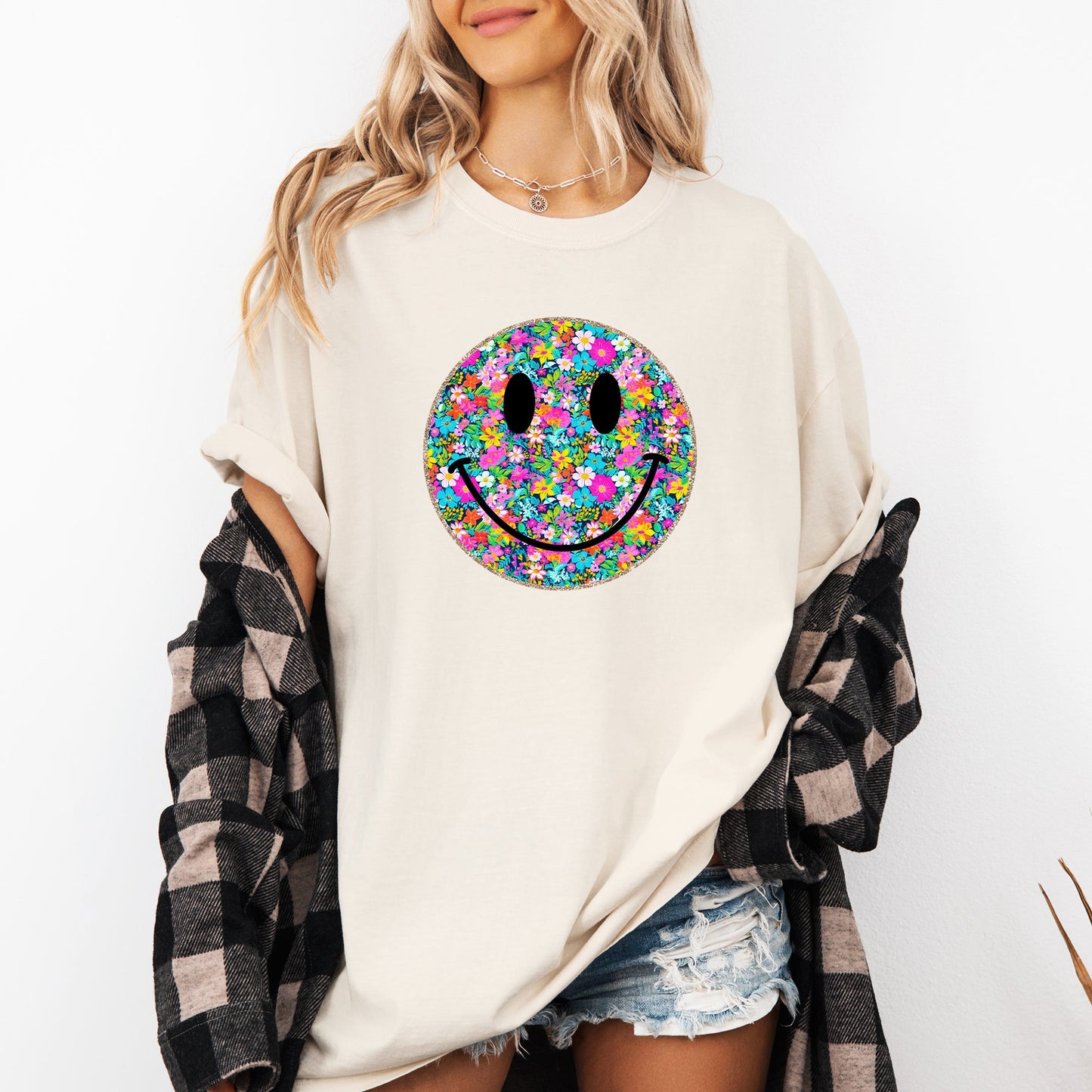 Floral Smiley Face, Retro, Summer, Flowers, Comfort Colors T-Shirt