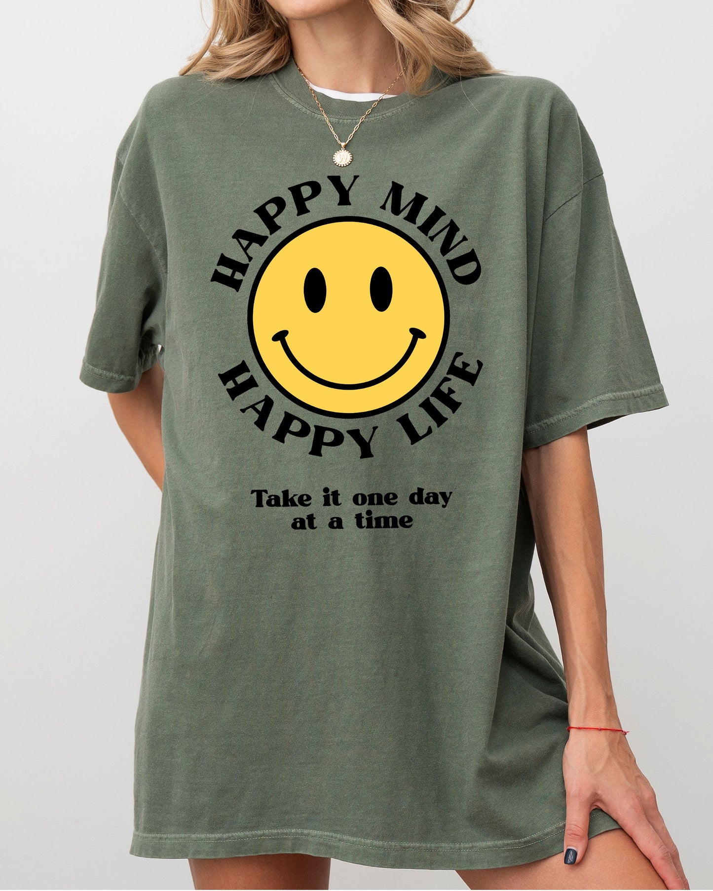 Happy Mind, Happy Life, One Day At A Time, Aesthetic, Positivity, Meme, Mental Health Shirt Comfort Colors T-Shirt