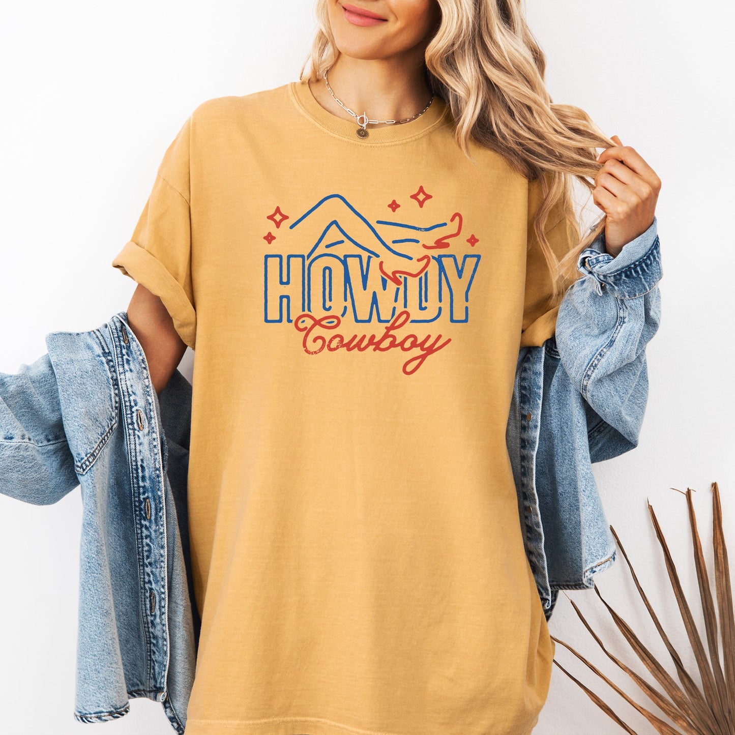 Howdy Cowboy, Neon, Las Vegas, Retro, Western, Country Tshirt Comfort Colors T-Shirt