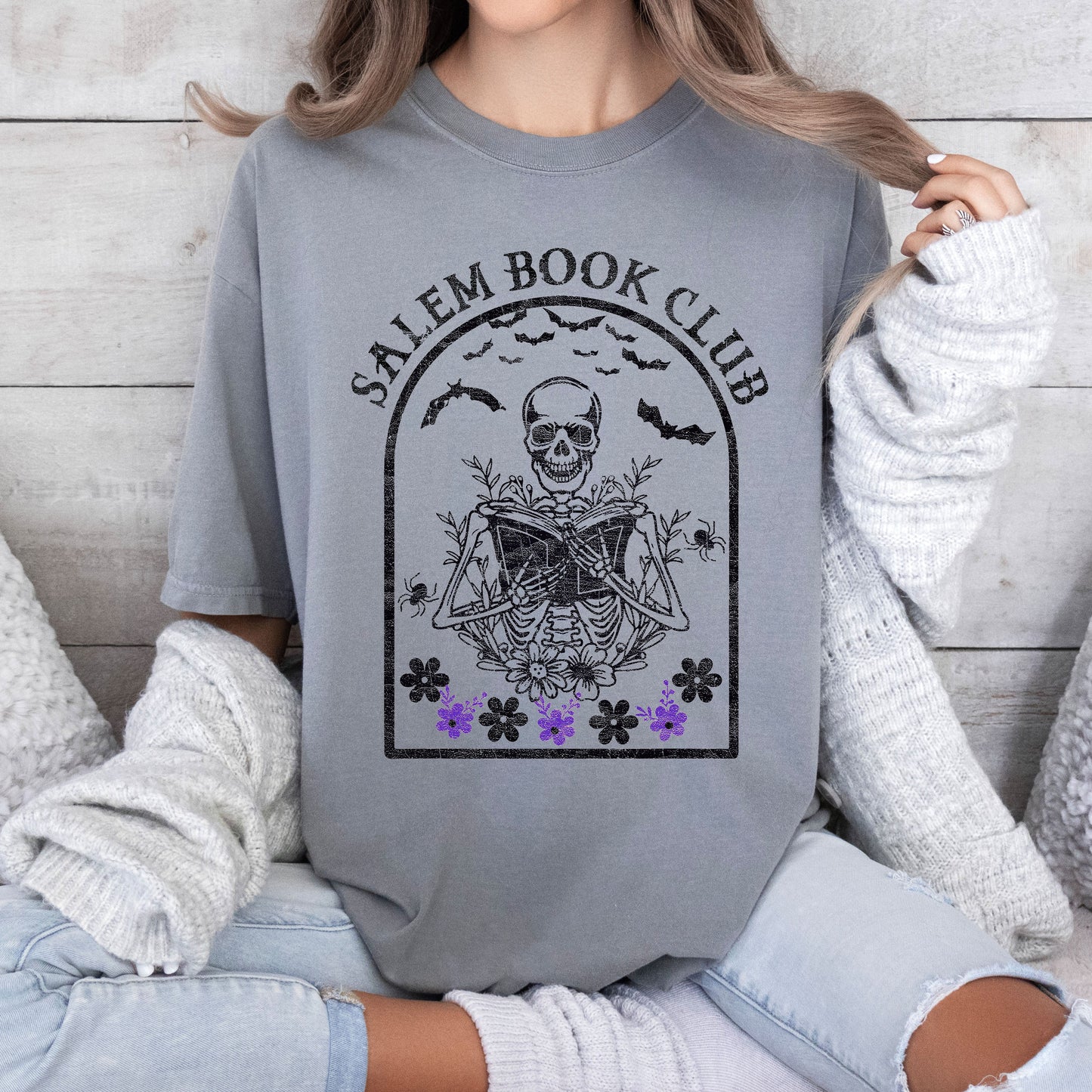 Salem Book Club, Funny Skeleton, Retro, Aesthetic, Vintage, Comfort Colors Tshirt