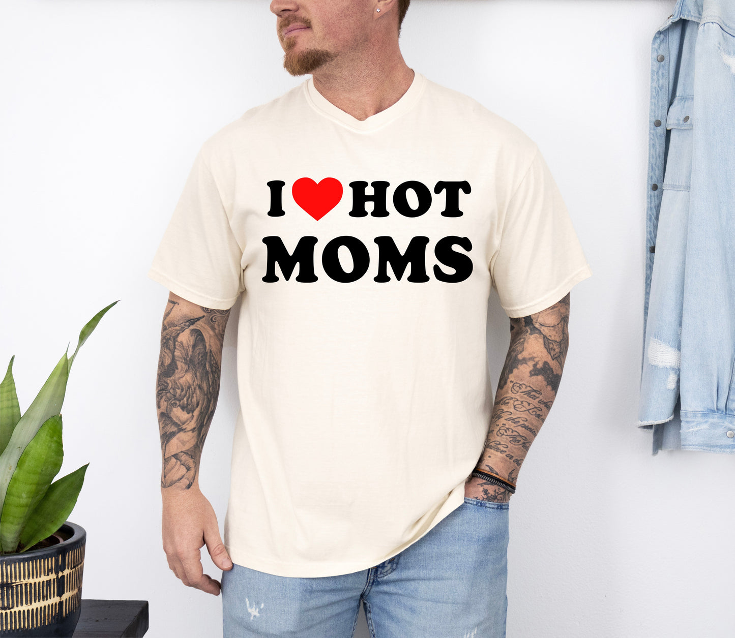 I Love Hot Moms, Funny, Mom, Heart, Father's Day, Husband, Mother's Day Tshirt Comfort Colors T-Shirt