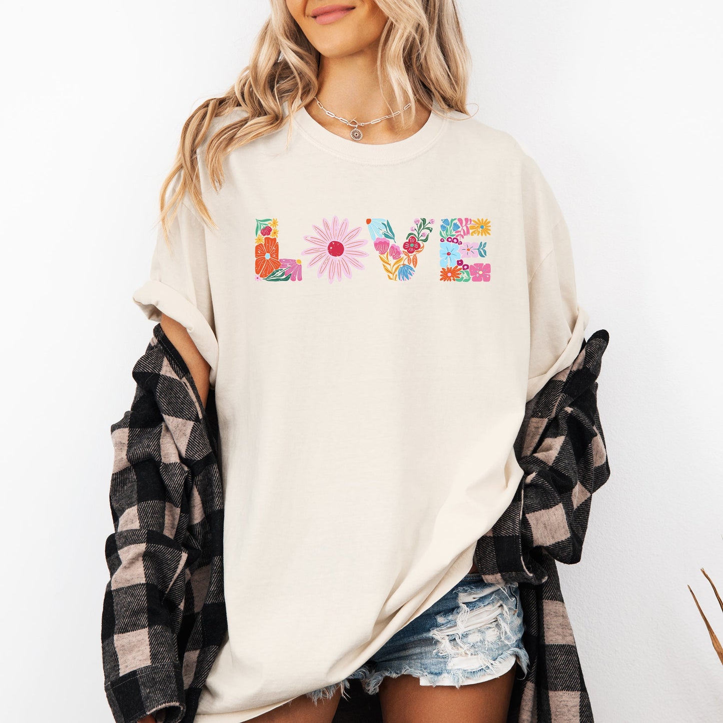 Love, Retro, Distressed, Flowers, Floral, Comfort Colors T-Shirt