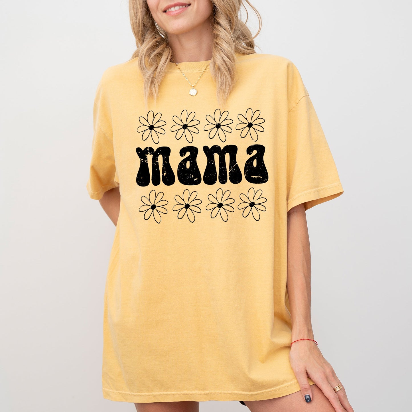 Mama, Retro, Daisy, 70s, Flowers, Mother, Mom Shirt Comfort Colors T-Shirt