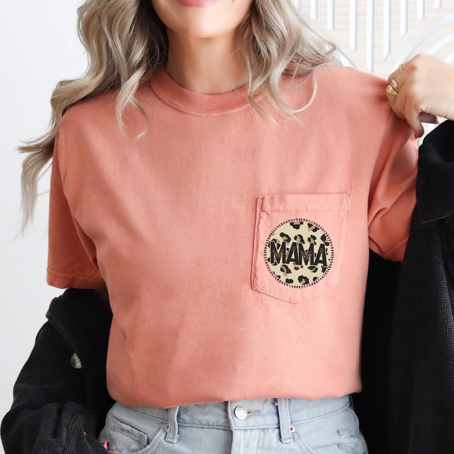 Mama, Retro, Western, Leopard Print, Circle, Pocket Tee Comfort Colors T-Shirt