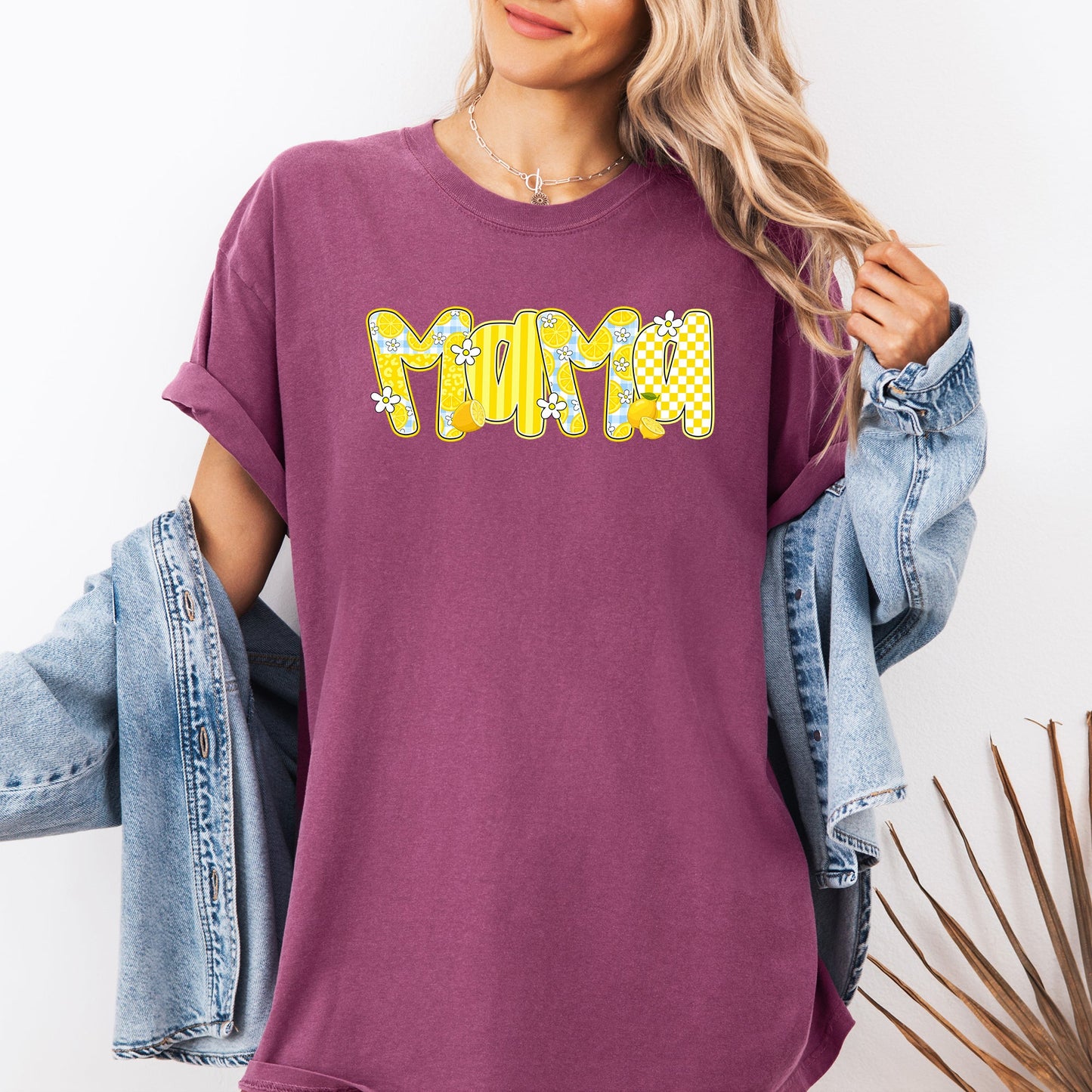 Mama, Yellow Checkered, Flowers, Retro, Comfort Colors T-Shirt