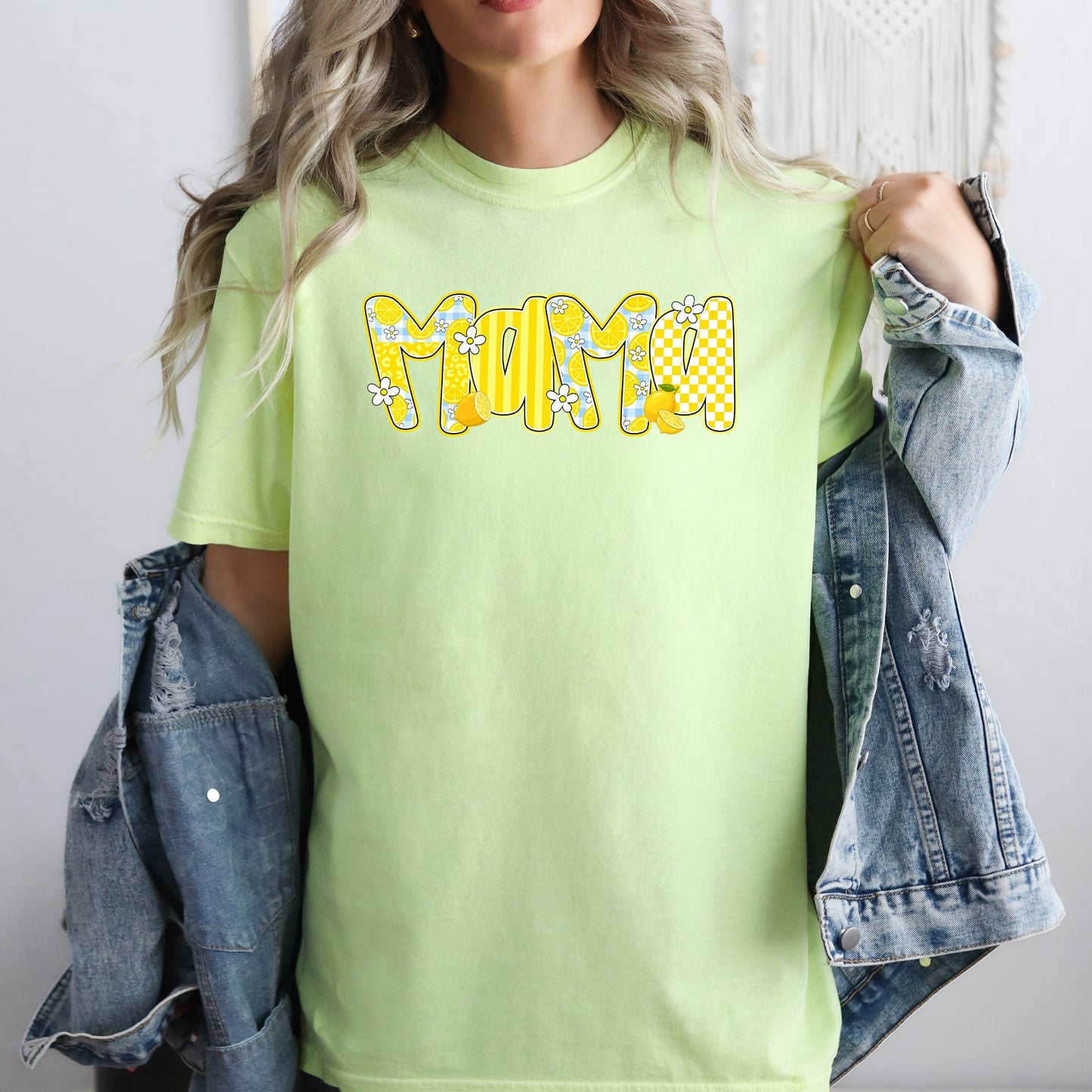 Mama, Yellow Checkered, Flowers, Retro, Comfort Colors T-Shirt