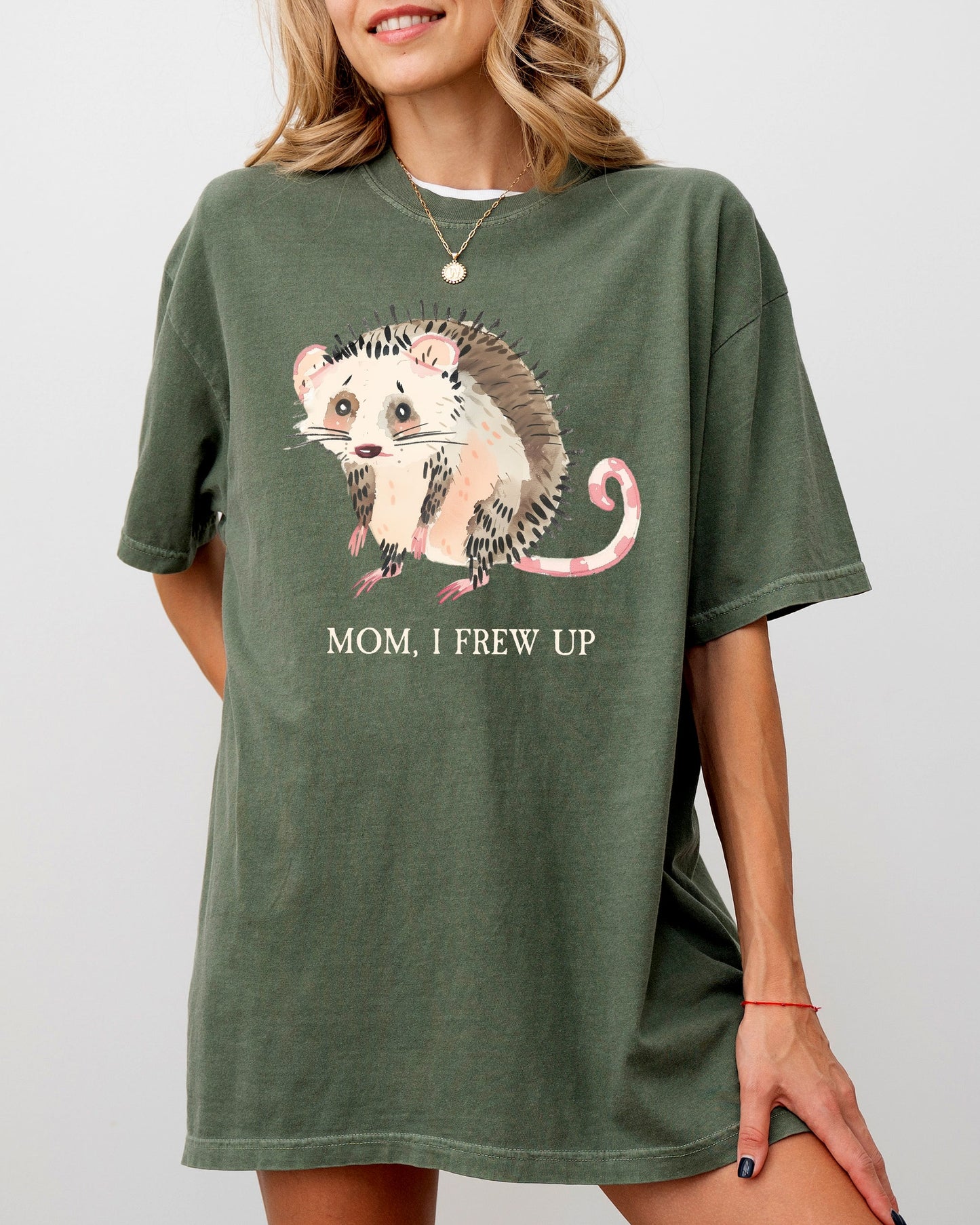 Mom, I Frew Up, Possum, Opossum, Cute, Aesthetic, Funny Shirt Comfort Colors T-Shirt