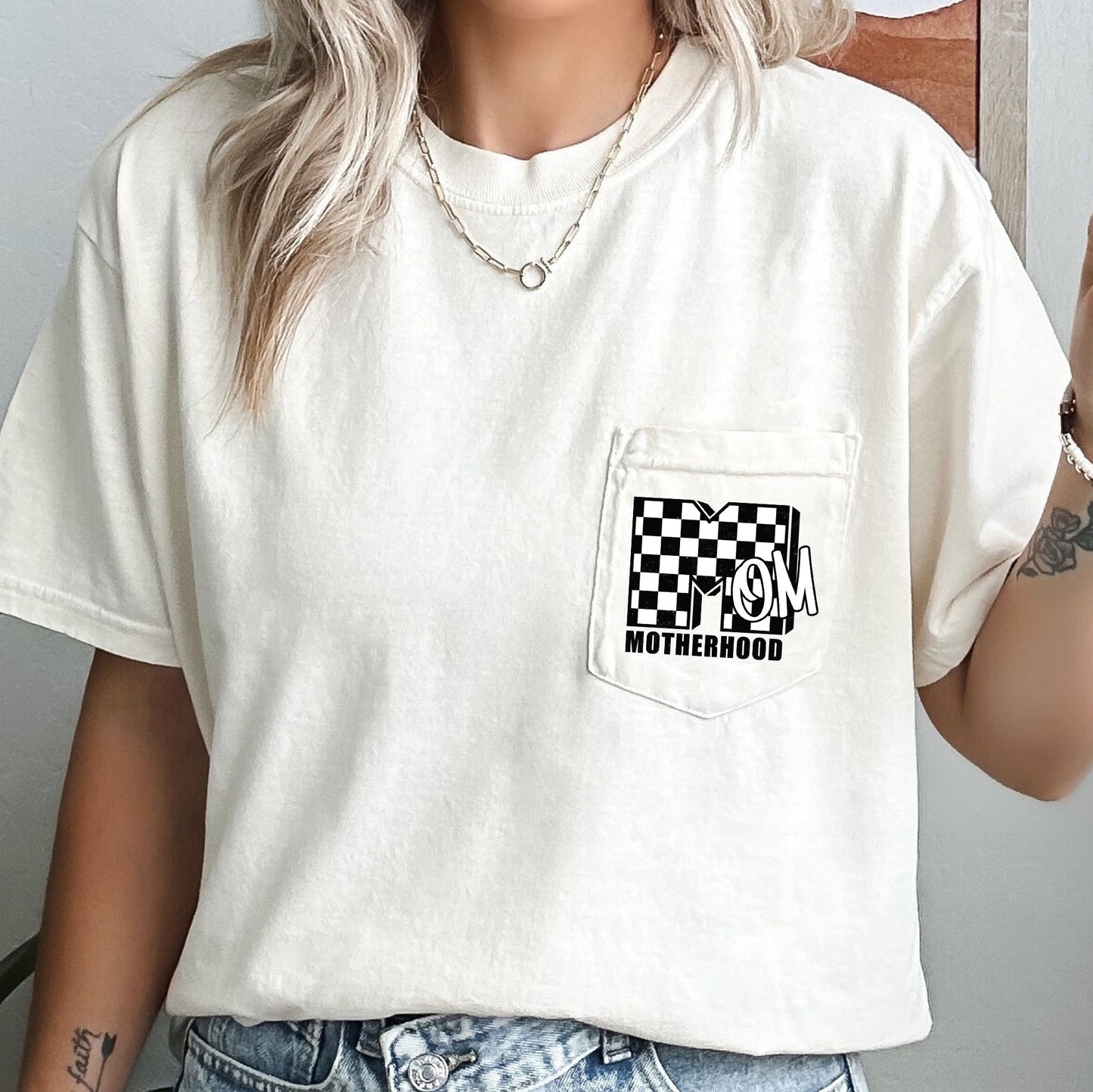 Mom, Motherhood, Retro, Checkered, Pocket Tee Comfort Colors T-Shirt