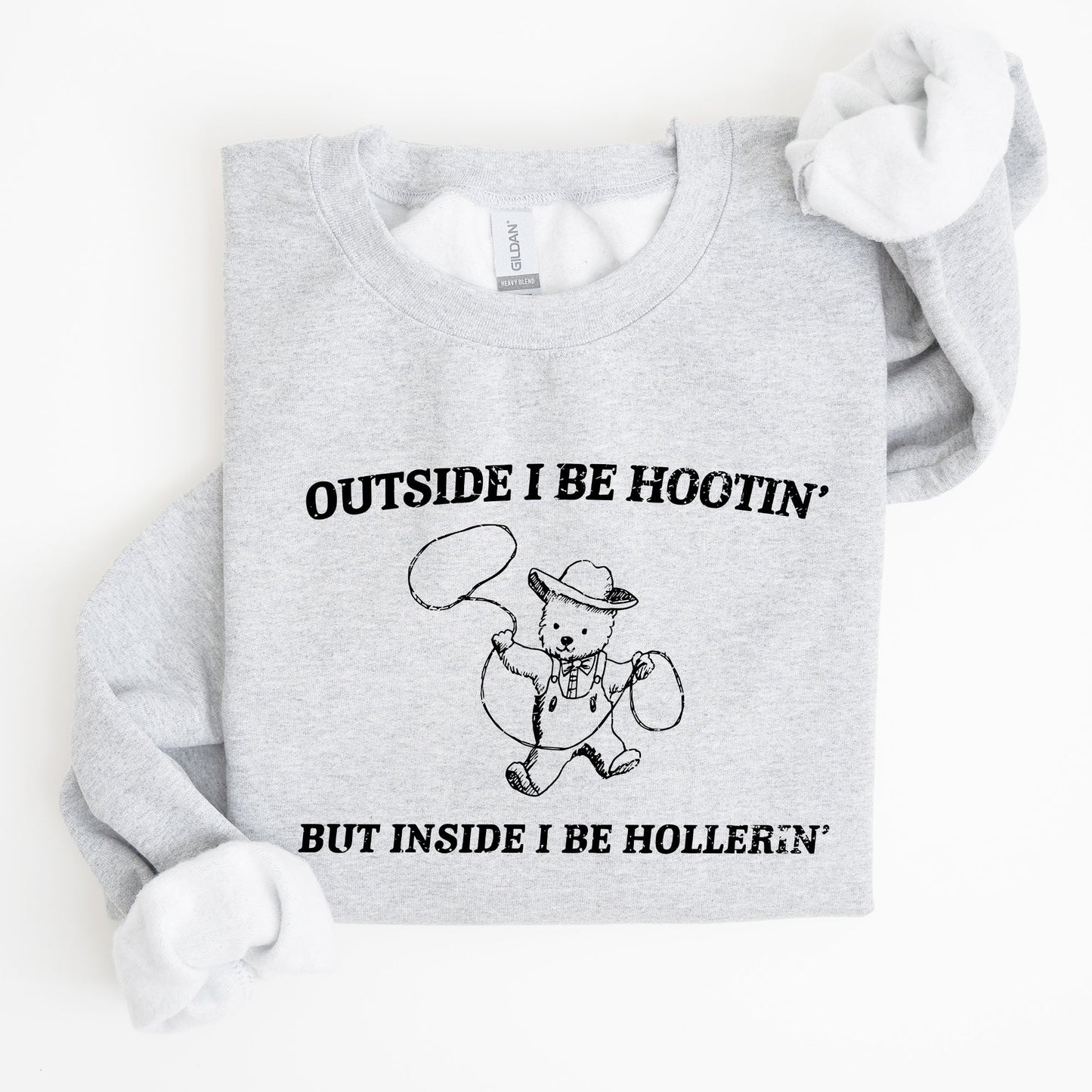 Outside I Bee Hootin, Inside I Be Hollerin, Bear, Funny, Aesthetic Sweatshirt