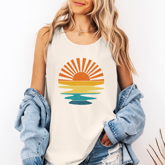 Retro Sunset, Summer, Beach, Hot Girl Summer, Sunshine Comfort Colors Tank Top