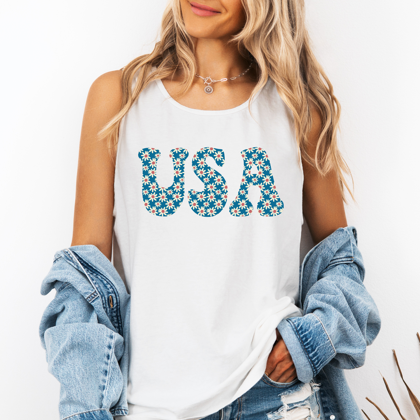 USA Daisies, Fourth of July, America, Patriotic, USA Comfort Colors Tank Top