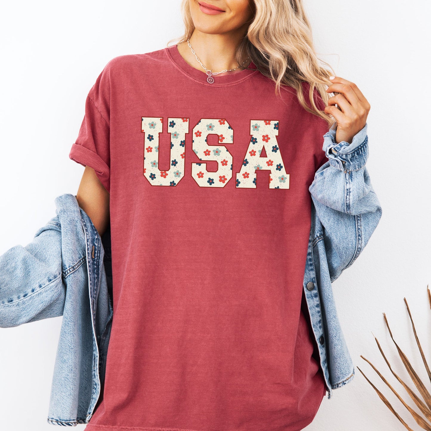 USA Flowers, Minimalist, Patriotic, America, 4th of July Tshirt Comfort Colors T-Shirt