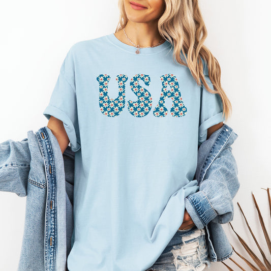 USA Retro Daisies, Patriotic, America, 4th of July Tshirt Comfort Colors T-Shirt