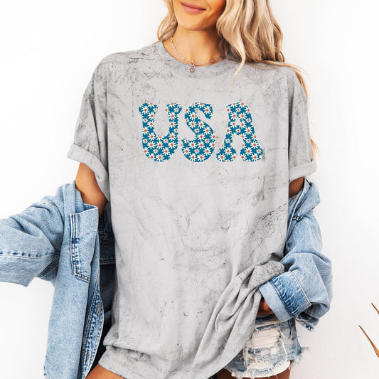 USA Retro Daisies, Patriotic, America, 4th of July, Color Blast Tshirt Comfort Colors T-Shirt