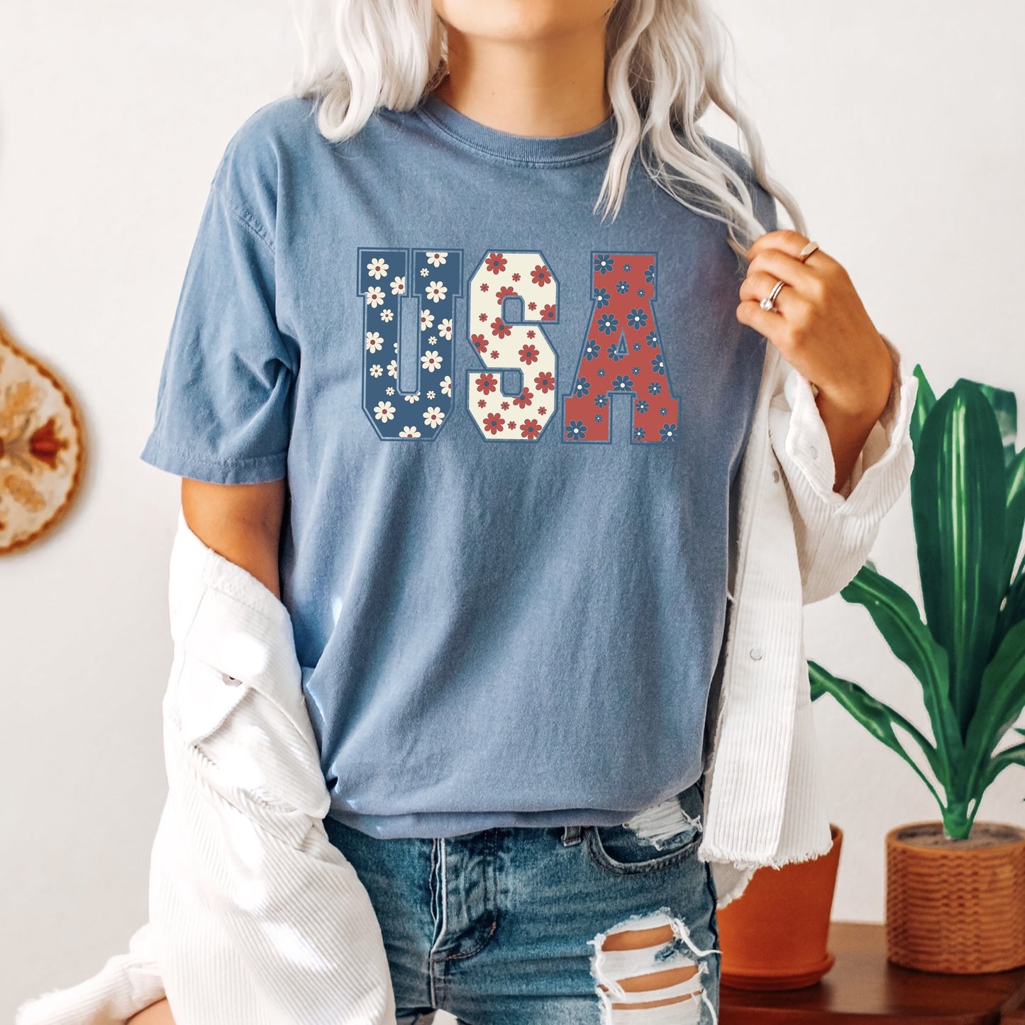 USA, Floral Print, Patriotic, America, Comfort Colors Tshirt