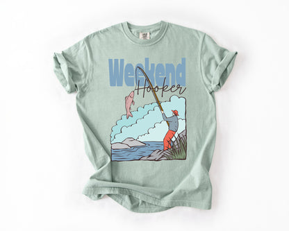 Weekend Hooker, Adventure, Boat, Lake Life, Camping, Outdoor, Nature, Travel, Comfort Colors T-Shirt