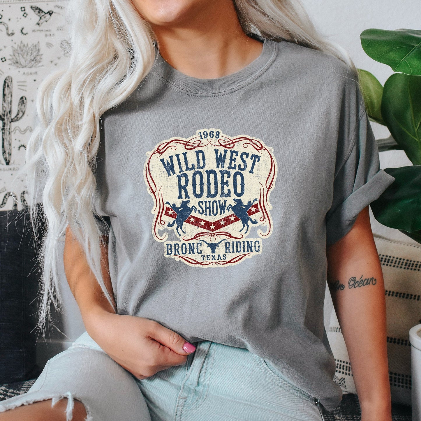 Wild West Rodeo Show, BroncoRiding, Cowboy, Cowgirl, Tshirt Comfort Colors T-Shirt